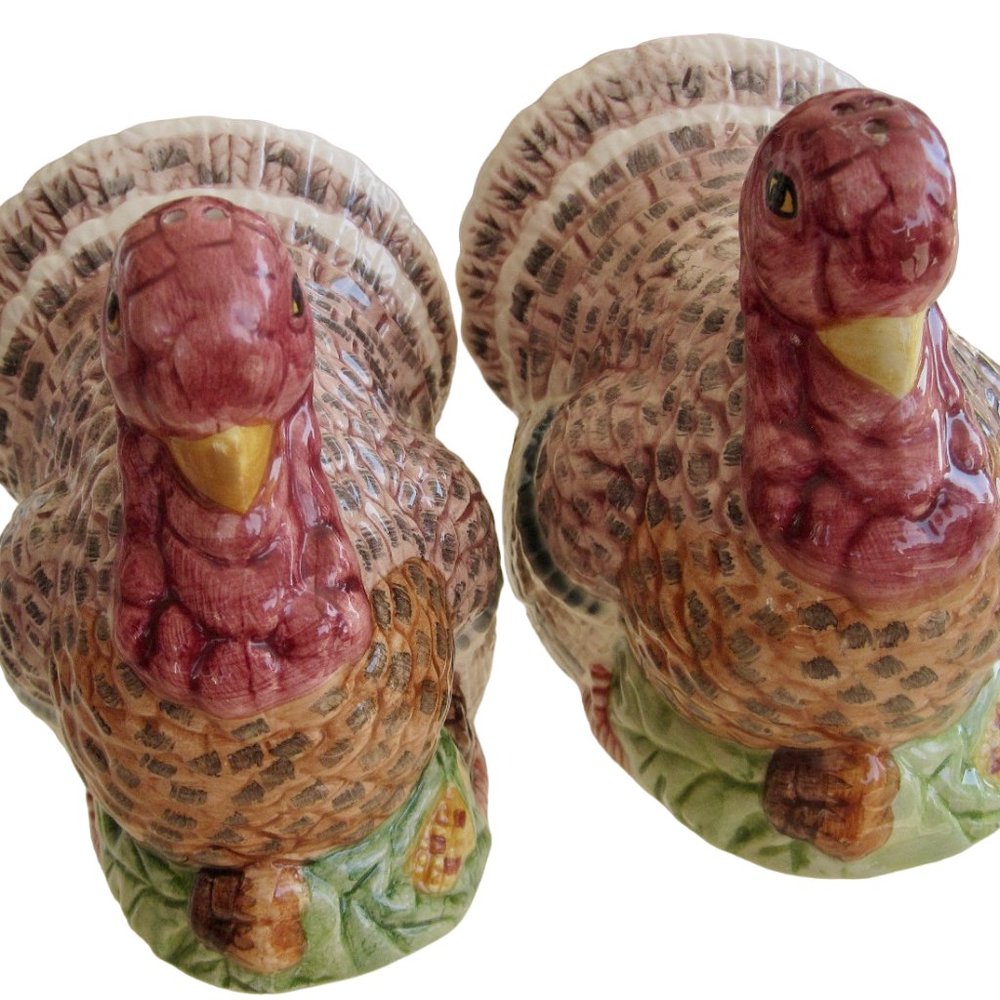 VTG Thanksgiving Turkey Salt & Pepper Shakers 1995 by Lotus Ceramics Handpainted